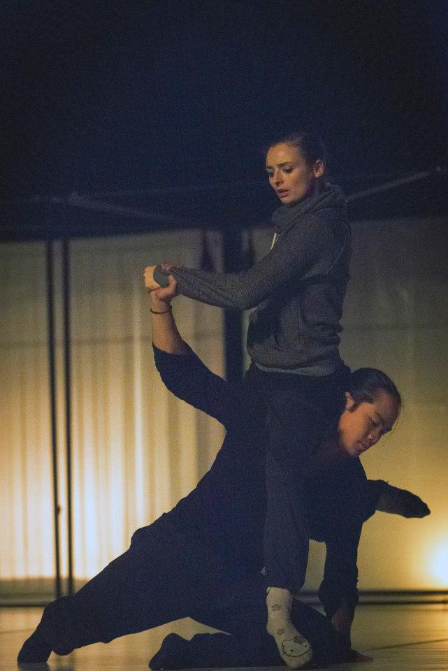 contemporary dancers